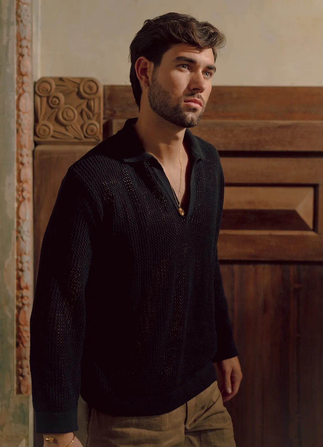 camisa-manga-larga-negra-look