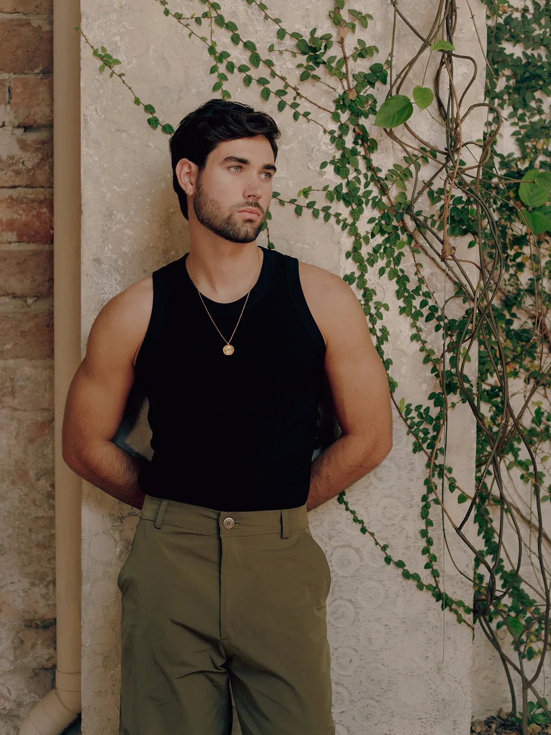 tank-top-negro-look